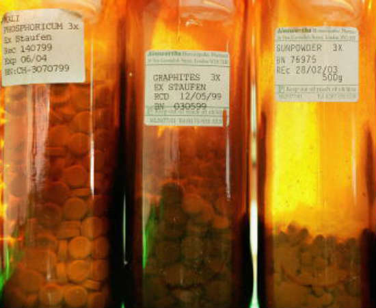 Esta é uma área clínica que utiliza medicamentos preparados com substâncias naturais. Foto: Getty Images Esta é uma área clínica que utiliza medicamentos preparados com substâncias naturais. Foto: Getty Images