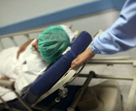 Esta carreira permite uma série de desdobramentos bem específicos. O especialista em cirurgias pode optar pelas seguintes áreas: cardiovascular, de cabeça e pescoço, geral, do aparelho digestivo, pediátrica, plástica e torácica. Cada uma dessas áreas tem suas especificidades. Foto: Getty Images Esta carreira permite uma série de desdobramentos bem específicos. O especialista em cirurgias pode optar pelas seguintes áreas: cardiovascular, de cabeça e pescoço, geral, do aparelho digestivo, pediátrica, plástica e torácica. Cada uma dessas áreas tem suas especificidades. Foto: Getty Images