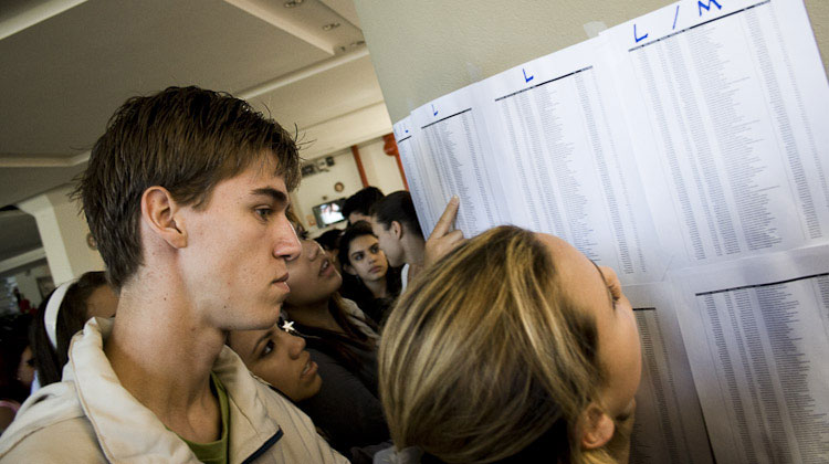 Candidatos conferem suas salas