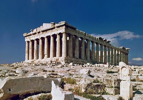 CIDADES-ESTADO GREGAS - A formação da civilização grega e da pólis, as características das duas principais cidades-estado, Atenas e Esparta e o conflito entre as duas, conhecido como Guerra do Peloponeso. CIDADES-ESTADO GREGAS - A formação da civilização grega e da pólis, as características das duas principais cidades-estado, Atenas e Esparta e o conflito entre as duas, conhecido como Guerra do Peloponeso.