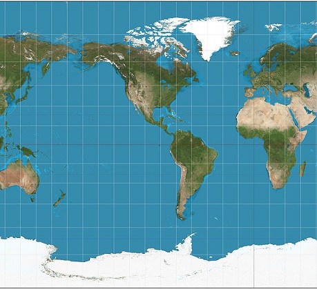 Nessa proje&ccedil;&atilde;o, as deforma&ccedil;&otilde;es v&atilde;o ficando maiores quanto maior a latitude. Essa &eacute; uma das proje&ccedil;&otilde;es mais usadas nos mapas-mundi. (Foto: Wikimedia Commons)