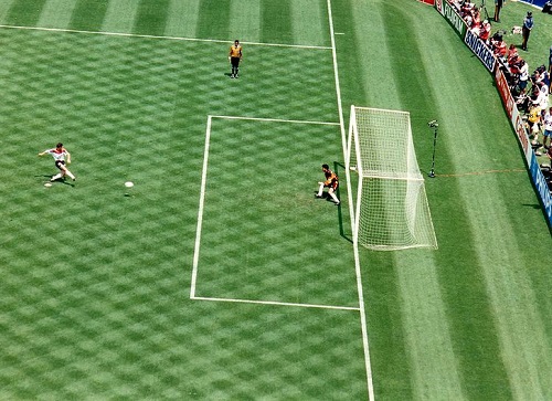 Em 1994, os Estados Unidos receberam a Copa do Mundo. A maior economia do planeta, hoje com 313 milhões de pessoas, não passou das oitavas de final. (Foto: Wikimedia Commons) Em 1994, os Estados Unidos receberam a Copa do Mundo. A maior economia do planeta, hoje com 313 milhões de pessoas, não passou das oitavas de final. (Foto: Wikimedia Commons)