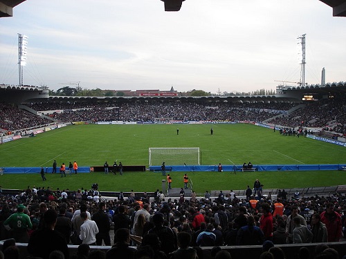 A Copa de 1998 foi na França, que recebeu o evento pela segunda vez - a primeira foi em 1938. Na final, os franceses venceram o Brasil. (Foto: Wikimedia Commons) A Copa de 1998 foi na França, que recebeu o evento pela segunda vez - a primeira foi em 1938. Na final, os franceses venceram o Brasil. (Foto: Wikimedia Commons)