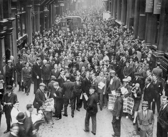 CRISE DE 29 E A GRANDE DEPRESSÃO - Estude sobre a quebra da Bolsa de Nova York e o New Deal. CRISE DE 29 E A GRANDE DEPRESSÃO - Estude sobre a quebra da Bolsa de Nova York e o New Deal.