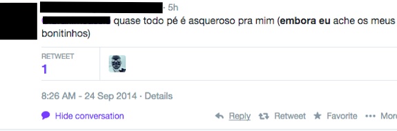 Já nessa outra frase, o emprego do embora está correto, pois o fato apresentado entre parênteses contradiz a primeira oração, ainda que não seja suficiente para anulá-la.