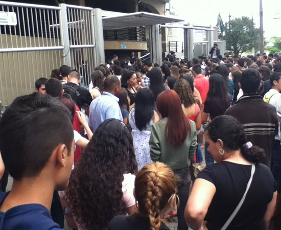 Prova foi realizada em 3 e 4 de novembro. Primeiro dia de prova cobrou questões de Ciências Humanas e Ciências da Natureza. Segundo dia apresentou questões de Linguagens, Matemática e uma redação. (foto: Carolina Vellei) Prova foi realizada em 3 e 4 de novembro. Primeiro dia de prova cobrou questões de Ciências Humanas e Ciências da Natureza. Segundo dia apresentou questões de Linguagens, Matemática e uma redação. (foto: Carolina Vellei)