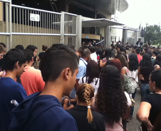 Prova foi realizada em 3 e 4 de novembro. Primeiro dia de prova cobrou questões de Ciências Humanas e Ciências da Natureza. Segundo dia apresentou questões de Linguagens, Matemática e uma redação. (foto: Carolina Vellei) Prova foi realizada em 3 e 4 de novembro. Primeiro dia de prova cobrou questões de Ciências Humanas e Ciências da Natureza. Segundo dia apresentou questões de Linguagens, Matemática e uma redação. (foto: Carolina Vellei)