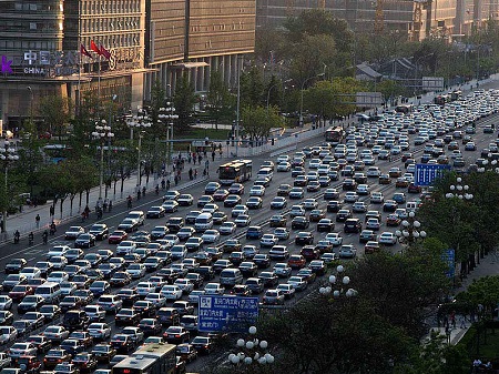 Por mais que existam muitas montadoras de veículos no Brasil, os carros (ou partes e peças deles) são o quarto item mais importado por nosso país: 10% do total.