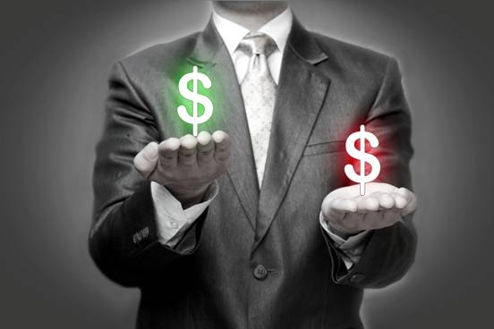 Tamb&eacute;m na lista est&atilde;o os profissionais da &aacute;rea de servi&ccedil;os financeiros. De acordo com a pesquisa 45% deles disseram ter engordado no &uacute;ltimo emprego.