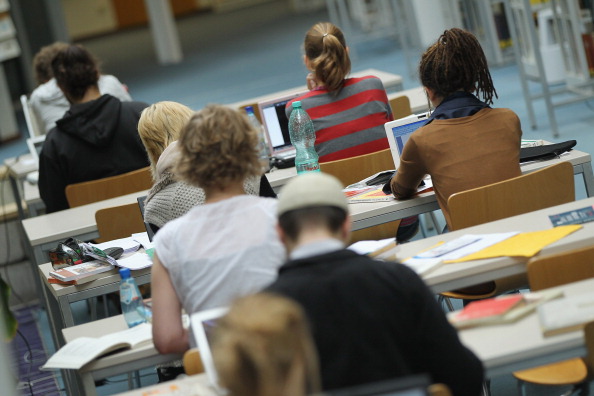 MEC divulga lista dos 207 cursos que terão vestibular suspenso