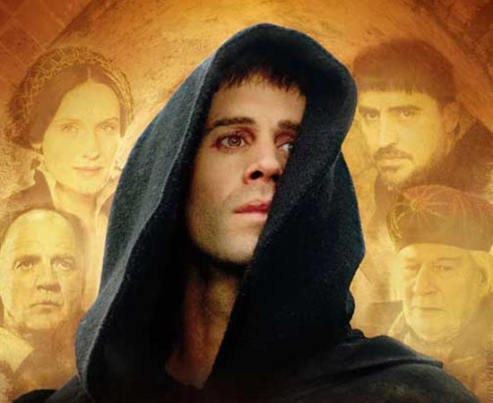 Lutero (2002) - Após quase ser atingido por um raio, Martim Lutero acredita ter recebido um chamado. Ele se junta ao monastério, mas logo fica atormentado com as práticas adotadas pela Igreja Católica na época. Após pregar em uma igreja suas 95 teses, Lutero passa a ser perseguido. Pressionado para que se redima publicamente, Lutero se recusa a negar suas teses e desafia a Igreja Católica a provar que elas estejam erradas e contradigam o que prega a Bíblia. Excomungado, Lutero foge e inicia sua batalha para mostrar que seus ideais estão corretos e que eles permitem o acesso de todas as pessoas a Deus.