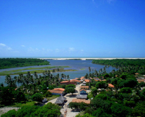 Predominantemente no território brasileiro, pega toda a faixa do centro do país, leste do Maranhão, Piauí e oeste da Bahia e de Minas Gerais. Inverno e verão são estações bem marcadas pela diferença de pluviosidade: o verão é bastante chuvoso e há seca no inverno. A temperatura no clima tropical é alta e não varia muito; a média fica entre 18ºC em locais de serra e 28ºC na maior parte do território (Foto: Getty Image) Predominantemente no território brasileiro, pega toda a faixa do centro do país, leste do Maranhão, Piauí e oeste da Bahia e de Minas Gerais. Inverno e verão são estações bem marcadas pela diferença de pluviosidade: o verão é bastante chuvoso e há seca no inverno. A temperatura no clima tropical é alta e não varia muito; a média fica entre 18ºC em locais de serra e 28ºC na maior parte do território (Foto: Getty Image)