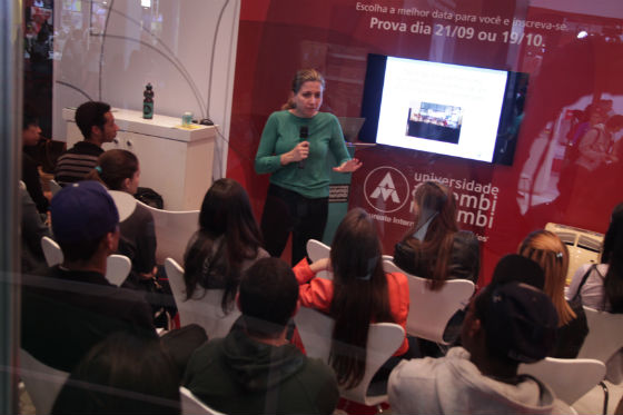 A Feira Guia do Estudante aconteceu entre os dias 29 e 31 de agosto no Expo Center Norte, em São Paulo. Foram três dias de palestras, mesas-redondas e bate-papos com profissionais, professores e personalidades. Além disso, dezenas de estandes de universidades ofereceram informações sobre seus cursos e atividades especiais. A Feira Guia do Estudante aconteceu entre os dias 29 e 31 de agosto no Expo Center Norte, em São Paulo. Foram três dias de palestras, mesas-redondas e bate-papos com profissionais, professores e personalidades. Além disso, dezenas de estandes de universidades ofereceram informações sobre seus cursos e atividades especiais.