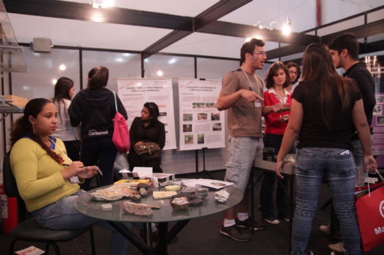 A Feira Guia do Estudante aconteceu entre os dias 29 e 31 de agosto no Expo Center Norte, em São Paulo. Foram três dias de palestras, mesas-redondas e bate-papos com profissionais, professores e personalidades. Além disso, dezenas de estandes de universidades ofereceram informações sobre seus cursos e atividades especiais. A Feira Guia do Estudante aconteceu entre os dias 29 e 31 de agosto no Expo Center Norte, em São Paulo. Foram três dias de palestras, mesas-redondas e bate-papos com profissionais, professores e personalidades. Além disso, dezenas de estandes de universidades ofereceram informações sobre seus cursos e atividades especiais.