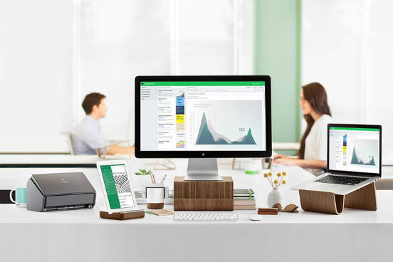 O Evernote funciona como um grande bloco de anotações onde é possível escrever checklists, organizar artigos, documentos e fotos. Você ainda pode conversar com outras pessoas diretamente pelo aplicativo. Como o Evernote pode ser acessado através de diferentes plataformas, suas notas podem acompanhá-lo onde você for. (Imagem: Reprodução/Facebook) O Evernote funciona como um grande bloco de anotações onde é possível escrever checklists, organizar artigos, documentos e fotos. Você ainda pode conversar com outras pessoas diretamente pelo aplicativo. Como o Evernote pode ser acessado através de diferentes plataformas, suas notas podem acompanhá-lo onde você for. (Imagem: Reprodução/Facebook)