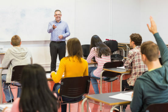 UFABC seleciona candidatos ao pré-doutorado acadêmico industrial