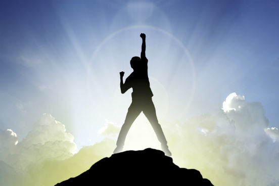 É muito mais fácil manter-se dentro dos limites de onde você se sente confortável do que enfrentar o medo de se aventurar para fora deles. No entanto, limitar-se ao que você já sabe e conhece pode fazer com que você perca experiências profissionais e pessoas extremamente valiosas. Veja a seguir algumas dicas para fazer com que o esforço de sair da sua zona de conforto todos os dias não seja tão difícil. (Imagem: iStock) É muito mais fácil manter-se dentro dos limites de onde você se sente confortável do que enfrentar o medo de se aventurar para fora deles. No entanto, limitar-se ao que você já sabe e conhece pode fazer com que você perca experiências profissionais e pessoas extremamente valiosas. Veja a seguir algumas dicas para fazer com que o esforço de sair da sua zona de conforto todos os dias não seja tão difícil. (Imagem: iStock)