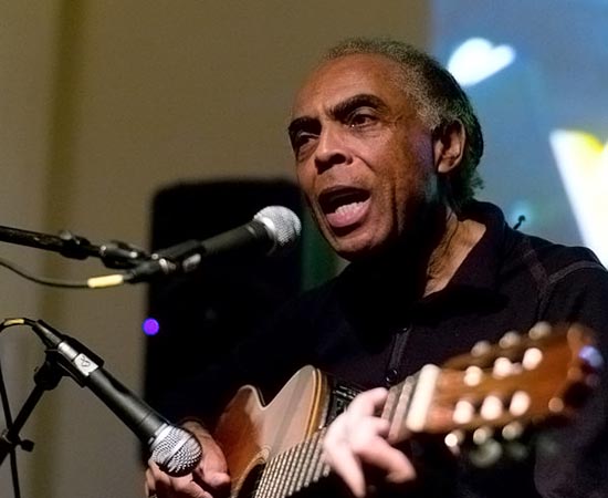 Gilberto Gil estudou Administração de Empresas na Universidade Federal da Bahia. Gilberto Gil estudou Administração de Empresas na Universidade Federal da Bahia.