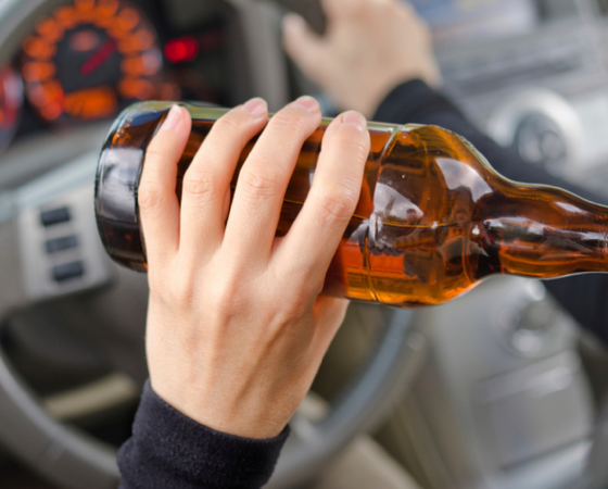 Em 2013, o Enem cobrou como tema de redação a questão da "Lei Seca no Brasil". Os candidatos tiveram que discutir os efeitos da implantação da lei no país. O Guia <a href="https://beta-develop.guiadoestudante.abril.com.br/enem/leia-redacoes-que-receberam-nota-maxima-no-enem-2013-e-veja-o-que-voce-pode-aprender-com-elas/" target="_blank" rel="noopener">conversou com estudantes que tiraram nota máxima</a> na prova e publicou o texto deles com dicas. Inclusive, vale a pena dar uma olhada em <a href="https://beta-develop.guiadoestudante.abril.com.br/blog/redacao-para-o-enem-e-vestibular/analise-de-redacao-efeitos-da-lei-seca-no-brasil-enem-2013/" target="_blank" rel="noopener">uma das análises de redação</a> que publicamos aqui! Professores também <a href="https://beta-develop.guiadoestudante.abril.com.br/enem/enem-2013-correcao-redacao-efeitos-da-implantacao-da-lei-seca-no-brasil/" target="_blank" rel="noopener">comentaram o tema</a> e de que forma o assunto poderia ser abordado. Em 2013, o Enem cobrou como tema de redação a questão da "Lei Seca no Brasil". Os candidatos tiveram que discutir os efeitos da implantação da lei no país. O Guia <a href="https://beta-develop.guiadoestudante.abril.com.br/enem/leia-redacoes-que-receberam-nota-maxima-no-enem-2013-e-veja-o-que-voce-pode-aprender-com-elas/" target="_blank" rel="noopener">conversou com estudantes que tiraram nota máxima</a> na prova e publicou o texto deles com dicas. Inclusive, vale a pena dar uma olhada em <a href="https://beta-develop.guiadoestudante.abril.com.br/blog/redacao-para-o-enem-e-vestibular/analise-de-redacao-efeitos-da-lei-seca-no-brasil-enem-2013/" target="_blank" rel="noopener">uma das análises de redação</a> que publicamos aqui! Professores também <a href="https://beta-develop.guiadoestudante.abril.com.br/enem/enem-2013-correcao-redacao-efeitos-da-implantacao-da-lei-seca-no-brasil/" target="_blank" rel="noopener">comentaram o tema</a> e de que forma o assunto poderia ser abordado.