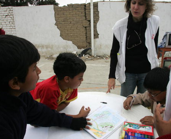 PSICOPEDAGOGIA - É a área de estudo dos processos e das dificuldades de aprendizagem de crianças, adolescentes e adultos. PSICOPEDAGOGIA - É a área de estudo dos processos e das dificuldades de aprendizagem de crianças, adolescentes e adultos.