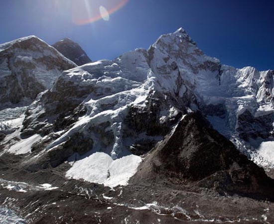 RELEVO - Estude sobre escudos cristalinos, bacias sedimentares, dobramentos modernos, depressões, montanhas, planaltos e planícies. RELEVO - Estude sobre escudos cristalinos, bacias sedimentares, dobramentos modernos, depressões, montanhas, planaltos e planícies.
