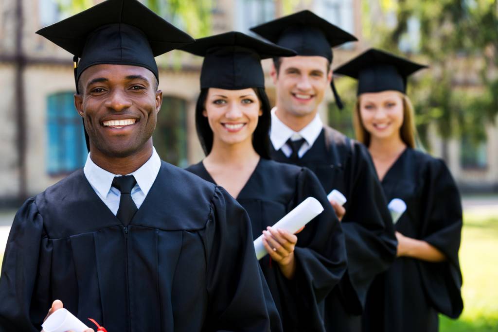 Estudo aponta aumento das classes C e D no ensino superior