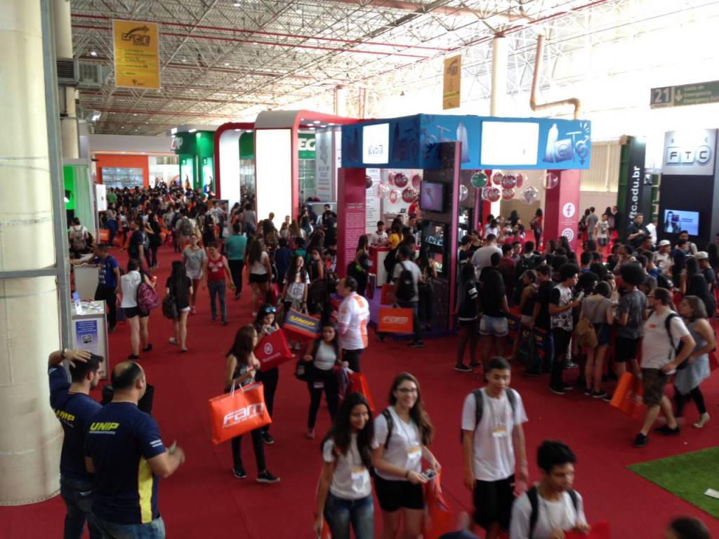 feira-estandes