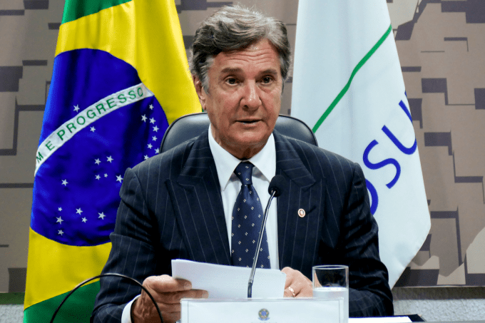 Como foi o processo de impeachment de Collor?