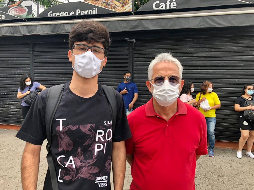 pai e filho viajaram para fuvest Pai e filho viajaram mais de três mil quilometros para Fuvest