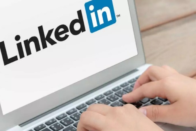 LinkedIn no notebook