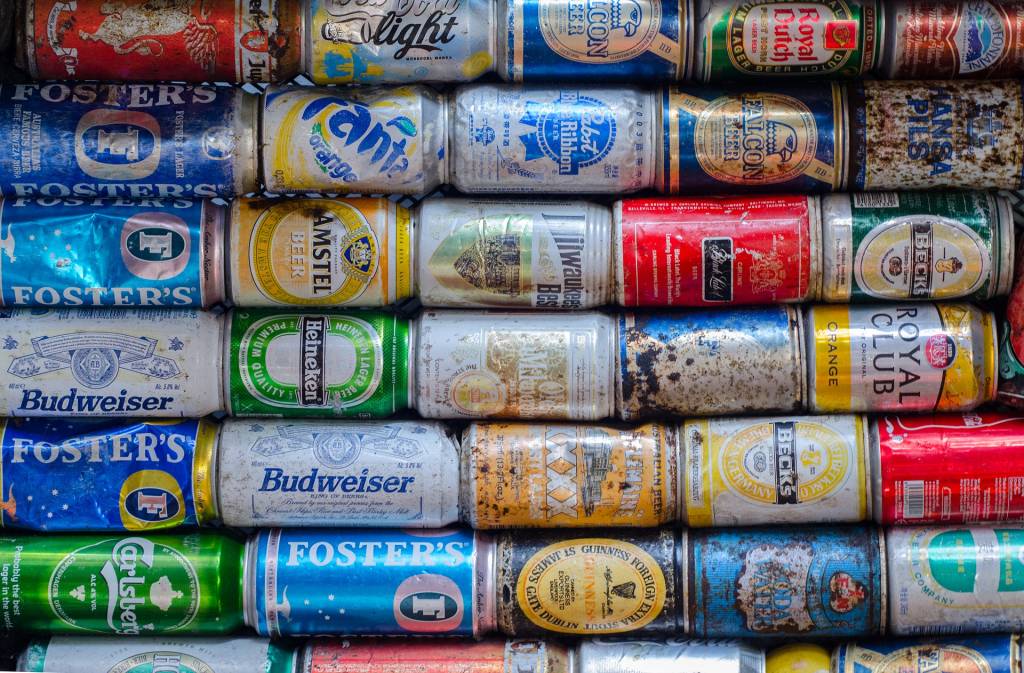 cans-1679022_1920 latinhas de cerveja