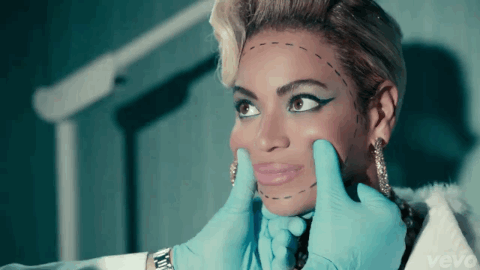 Pretty Hurts Beyoncé critica os procedimentos estéticos