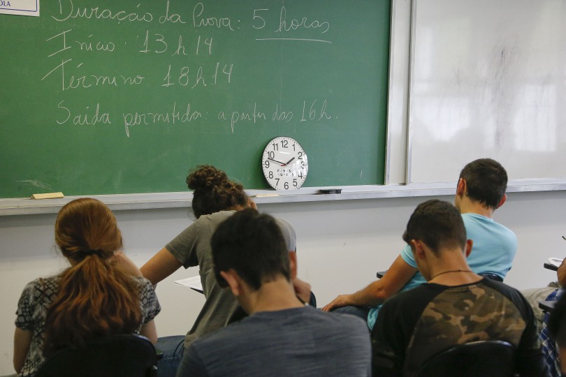 Medicina lidera concorrência na Fuvest 2023; confira todos os cursos