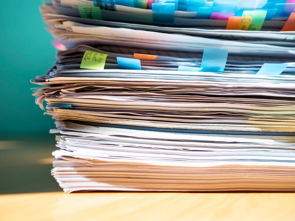 pilha de documentos