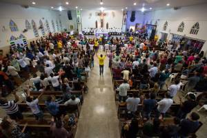 Religiao-Igreja-Catolica Missa católica na paróquia São Pedro, em Brasília