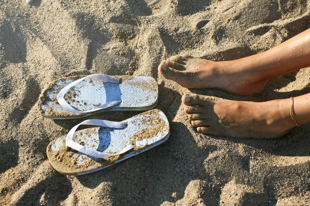 “O chinelo” ou “a chinela”: qual é o certo?