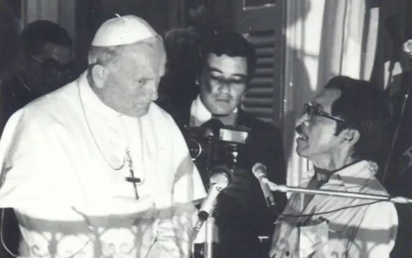 Marçal Tupã Y em encontro com o papa João Paulo II, em 1980