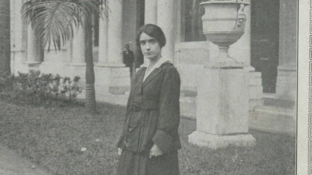 Qual é a diferença entre embaixadora e embaixatriz?