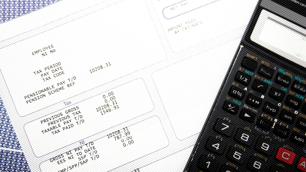 contracheque ou contra-cheque